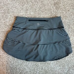 ATHLETA STRIPE SWAGGER SKORT SIZE XXS GRAY BLACK